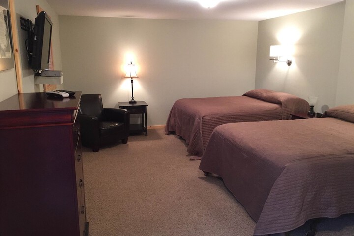 Room 10 of 26