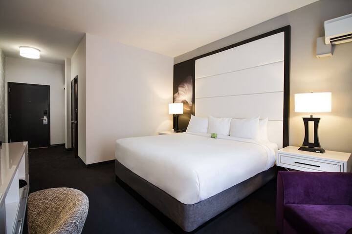 TRYP by Wyndham Savannah Downtown / Historic District