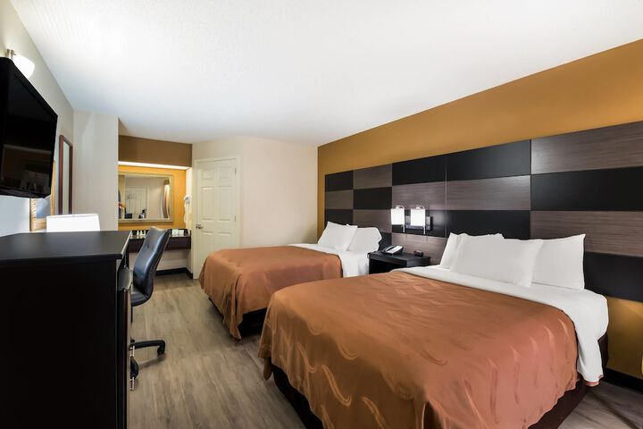 Quality Inn Johnson City I-26 exit 17