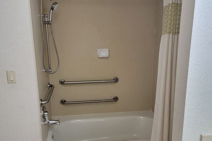 Room 17 of 22