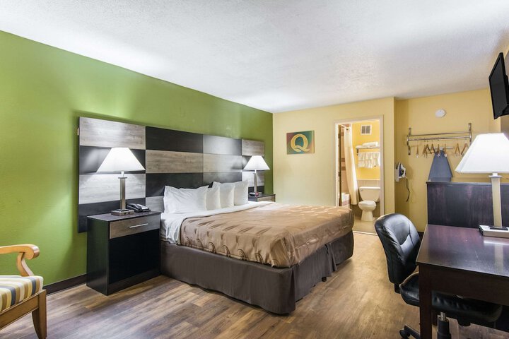 Room 21 of 31