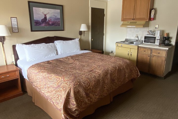 Room 46 of 68