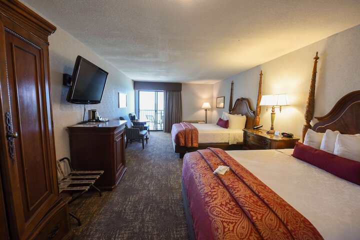Best Western Plus Dockside Waterfront Inn