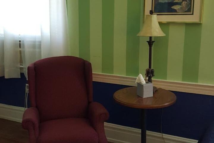 Room 17 of 41