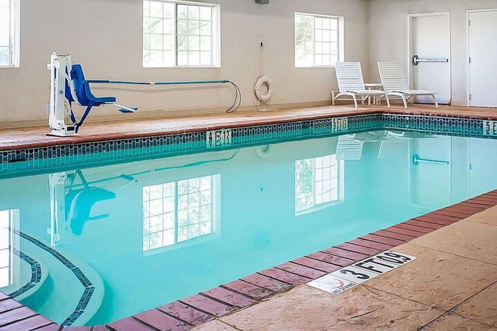 Pool 6 of 26