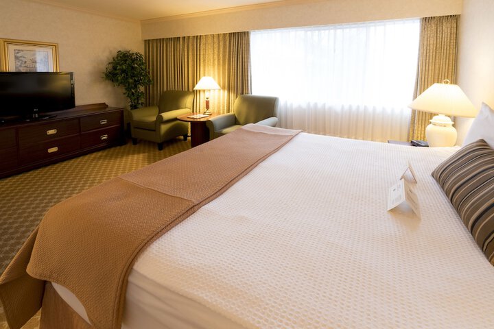 Royal Scot Hotel & Suites Trademark Collection by Wyndham