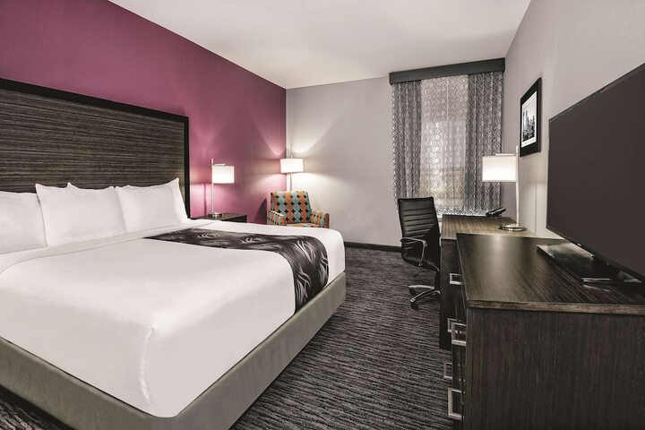 Room 31 of 37