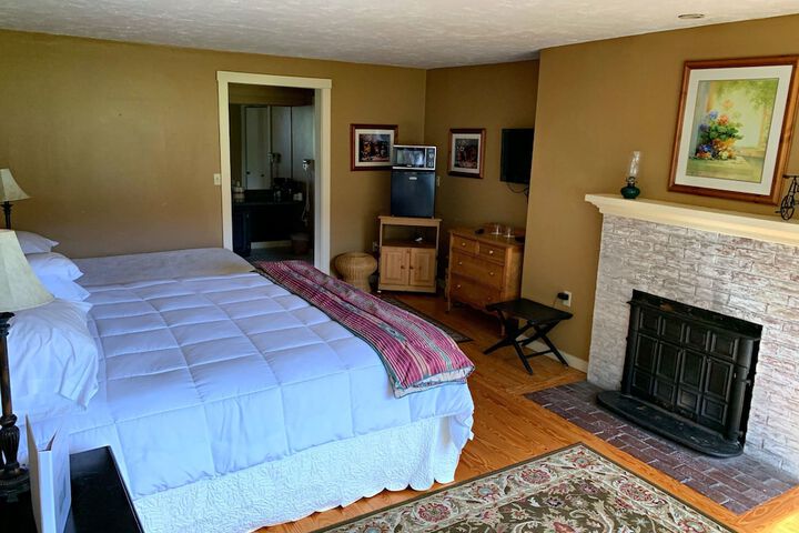 Room 16 of 53