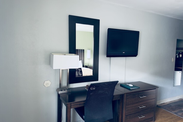 Room 40 of 53