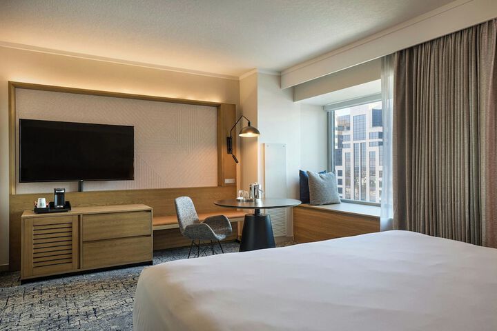 Sheraton Grand Sacramento Hotel