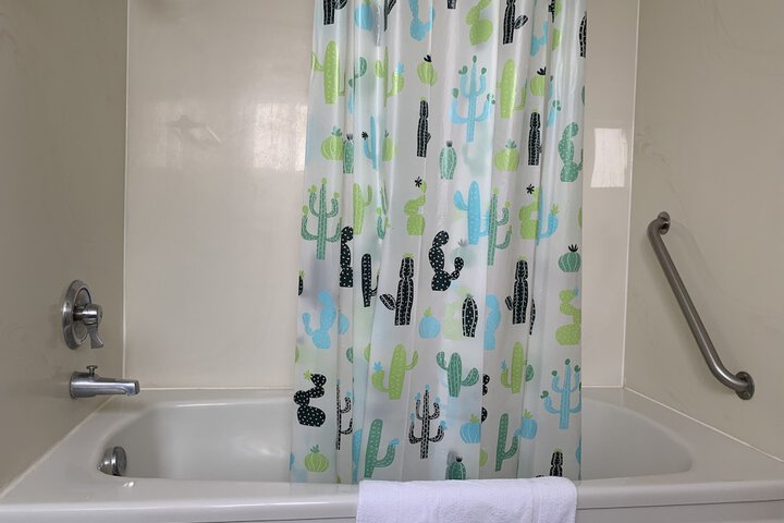 Room 37 of 44