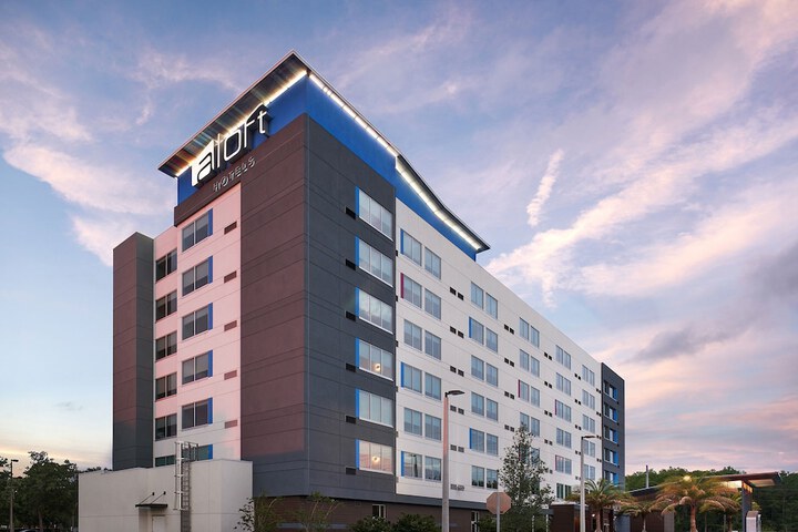 Hotel 2 of 43