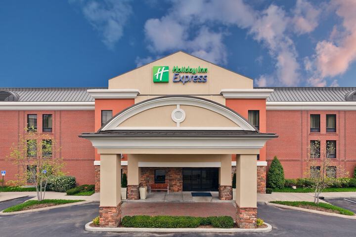 Holiday Inn Express & Suites Nashville - Brentwood I-65 by IHG