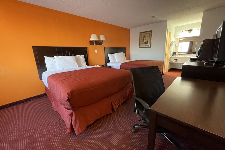 Room 13 of 21