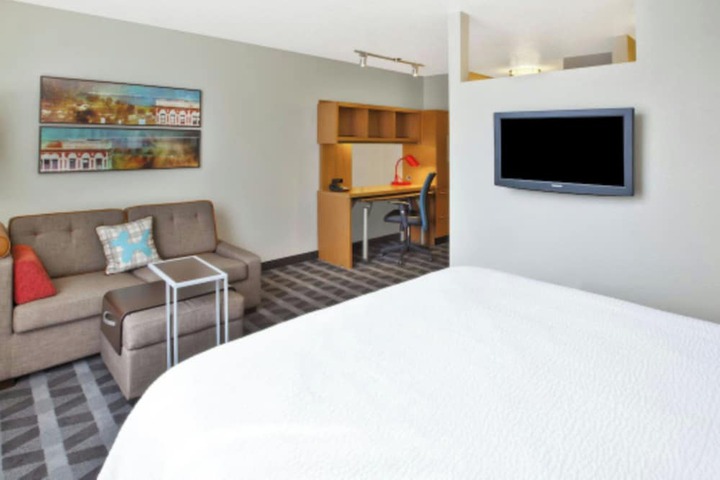 Towneplace Suites by Marriott Brookfield