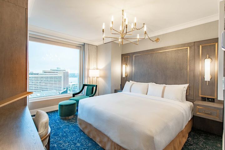 Room 32 of 56
