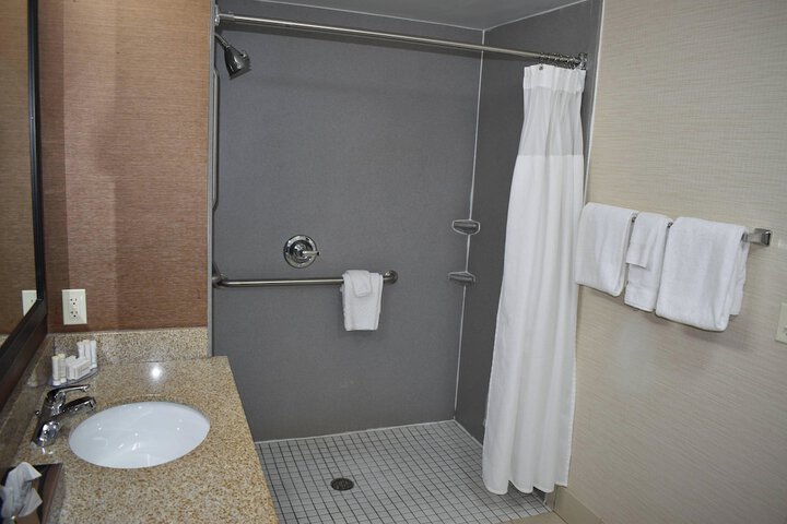Room 44 of 104