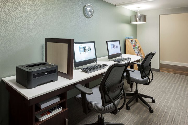 Business Center 30 of 31