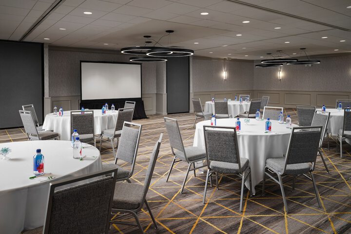 Ballroom/Hall 32 of 36