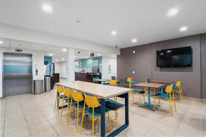 Garner Hotel Gonzales by IHG