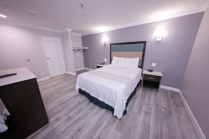 Room 25 of 31