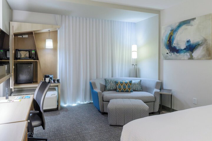 Courtyard by Marriott Lake Jackson