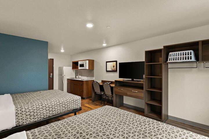 Room 12 of 26