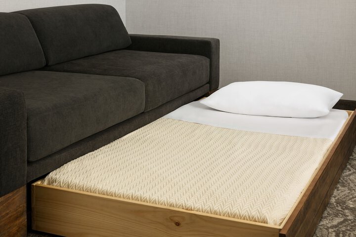 Room 15 of 26