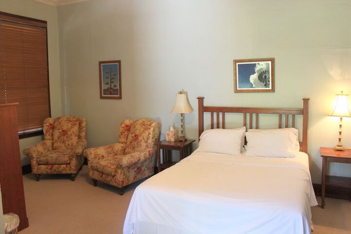 The Hotel Limpia