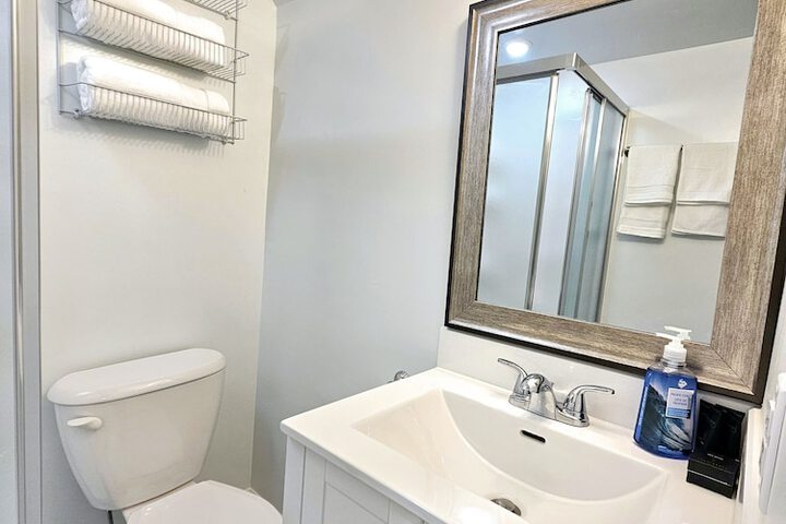 Room 13 of 21