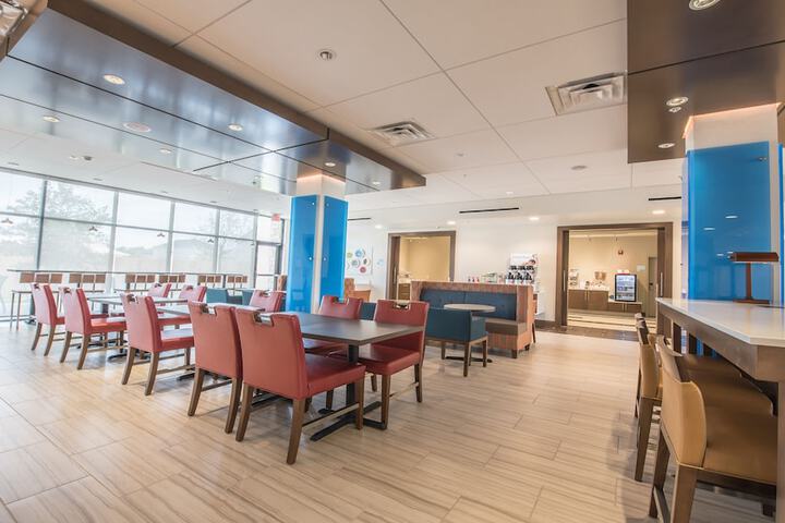 Holiday Inn Express & Suites-Dripping Springs - Austin Area by IHG