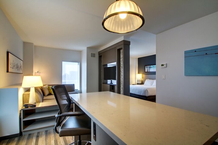 Room 19 of 62