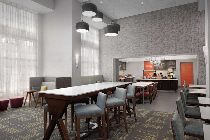 Hampton Inn & Suites Durham / North I-85