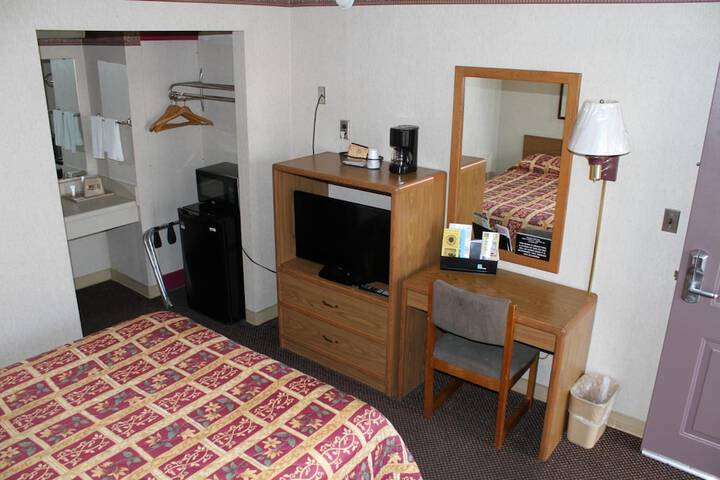 Room 37 of 46