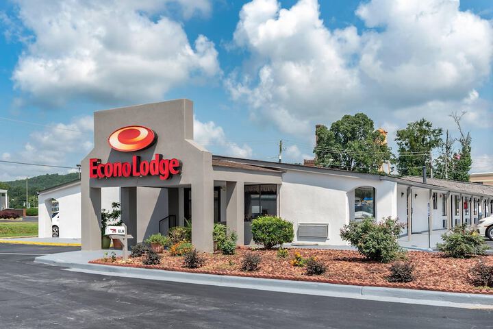Econo Lodge Oxford near Choccolocco Park