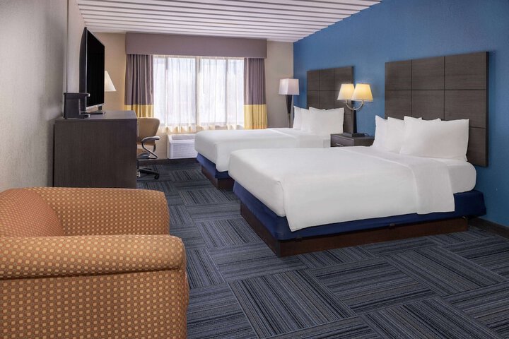 Room 17 of 25
