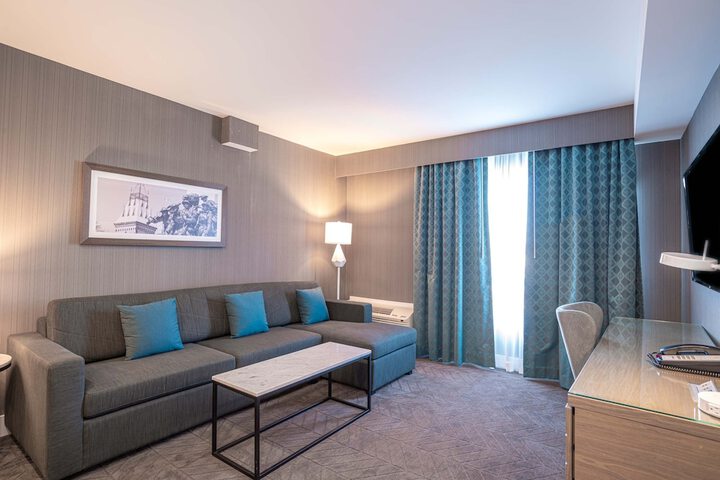 Room 36 of 61