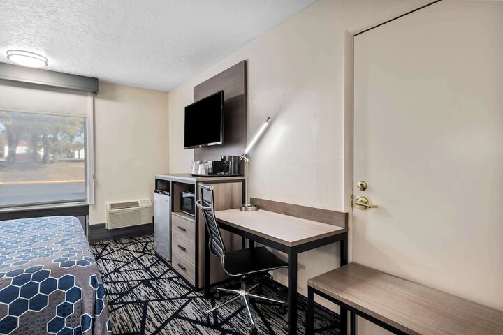 Room 14 of 41