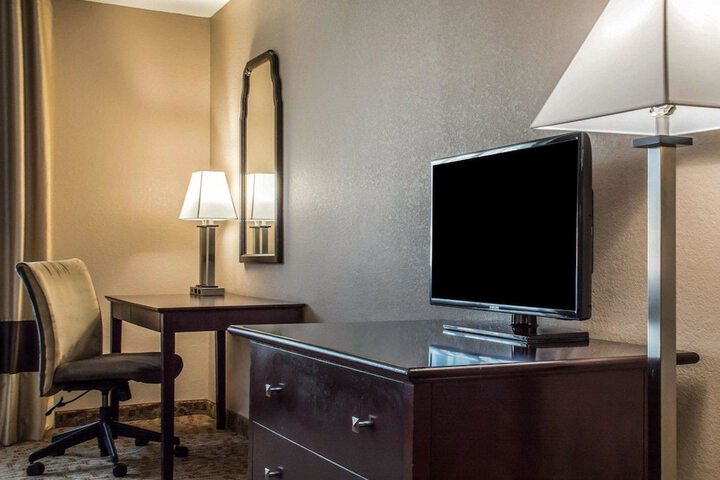 Quality Inn