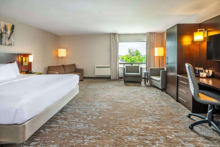 Room 51 of 64
