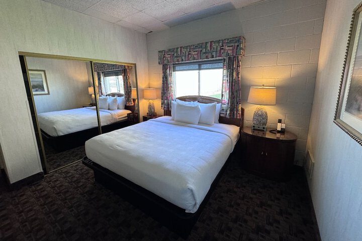 Promenade Inn & Suites Oceanfront