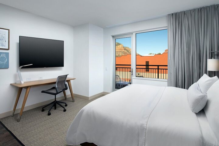 Room 21 of 53