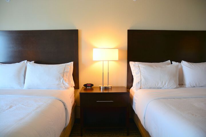 Room 50 of 80