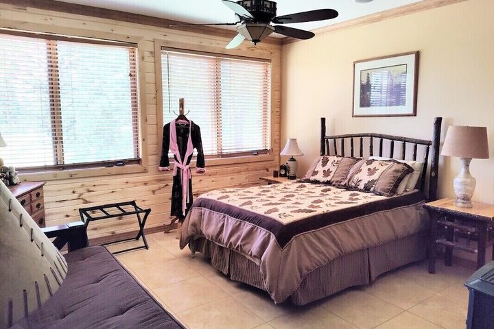 Elktrace Bed & Breakfast