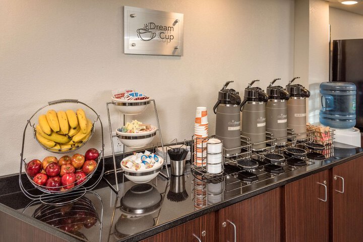 Breakfast/Coffee Service 27 of 30