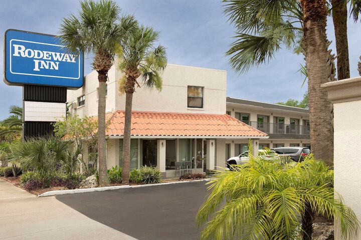 Hotel 2 of 28