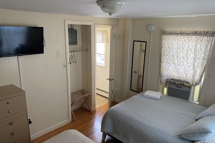 Room 16 of 90