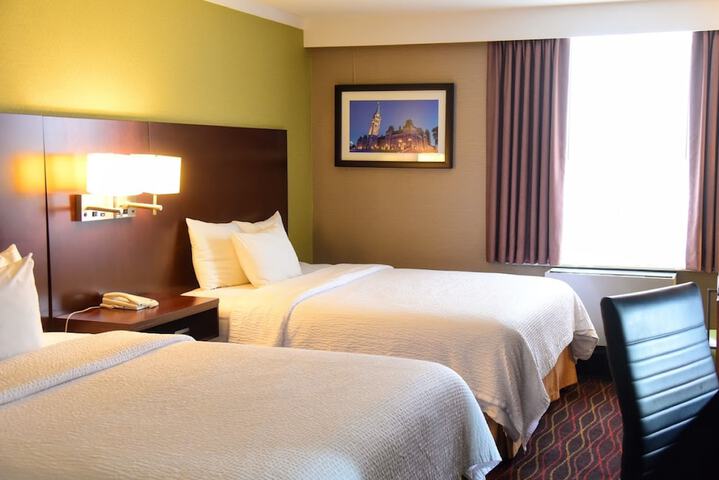 Room 18 of 23