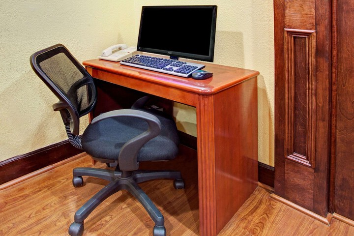 Business Center 18 of 18