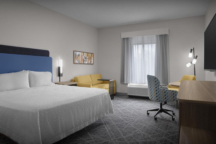 Hampton Inn & Suites Laurel MS